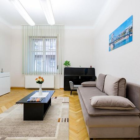 K17 Kinizsi Apartment Будапеща Екстериор снимка